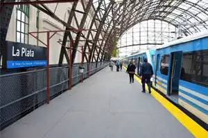 Tren Roca rumbo a La Plata