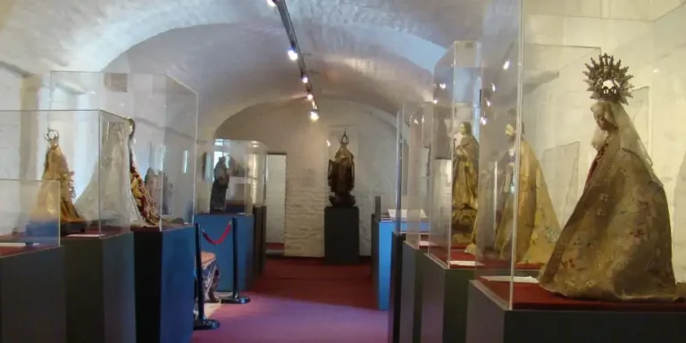 museo-claustros
