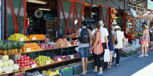 Puerto de Frutos market in Tigre