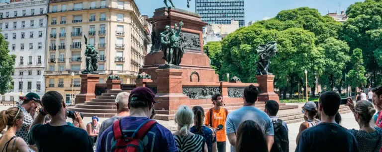 What is a Free Tour